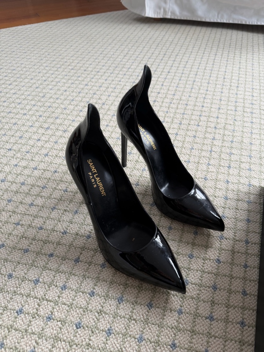 Saint Laurent Black Patent Pointed Toe Stiletto Pumps